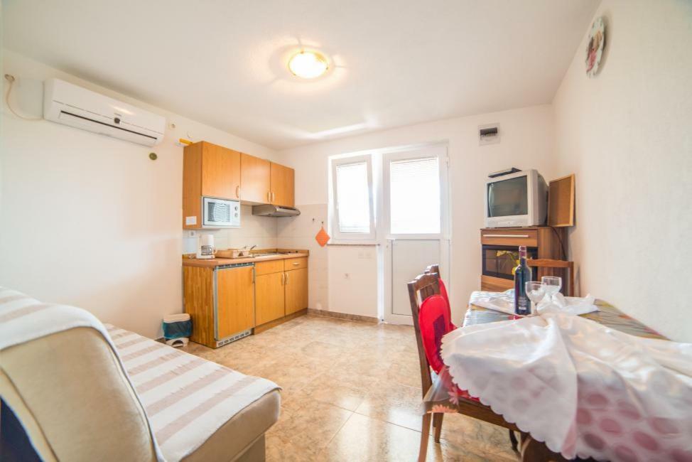 Appartement Marijan à Pula Extérieur photo