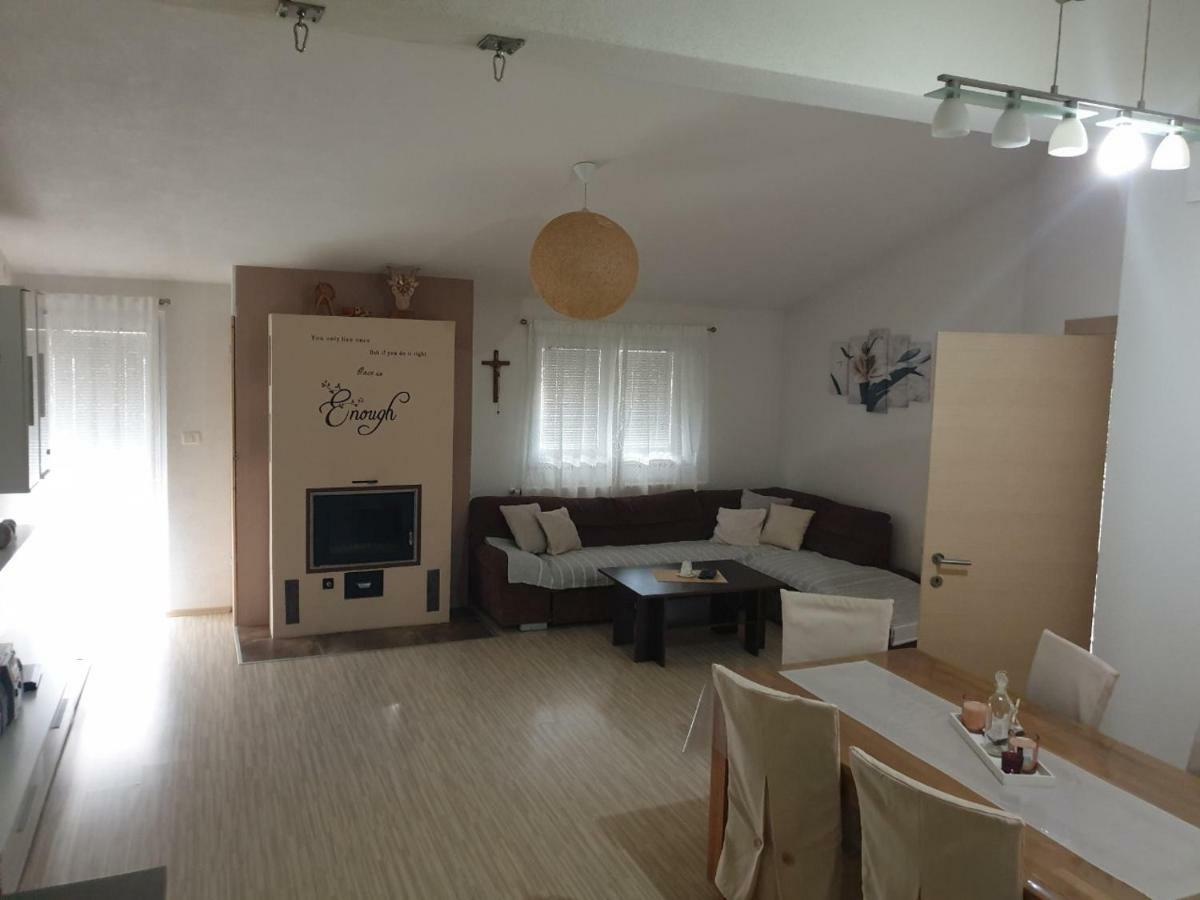 Appartement Marijan à Pula Extérieur photo